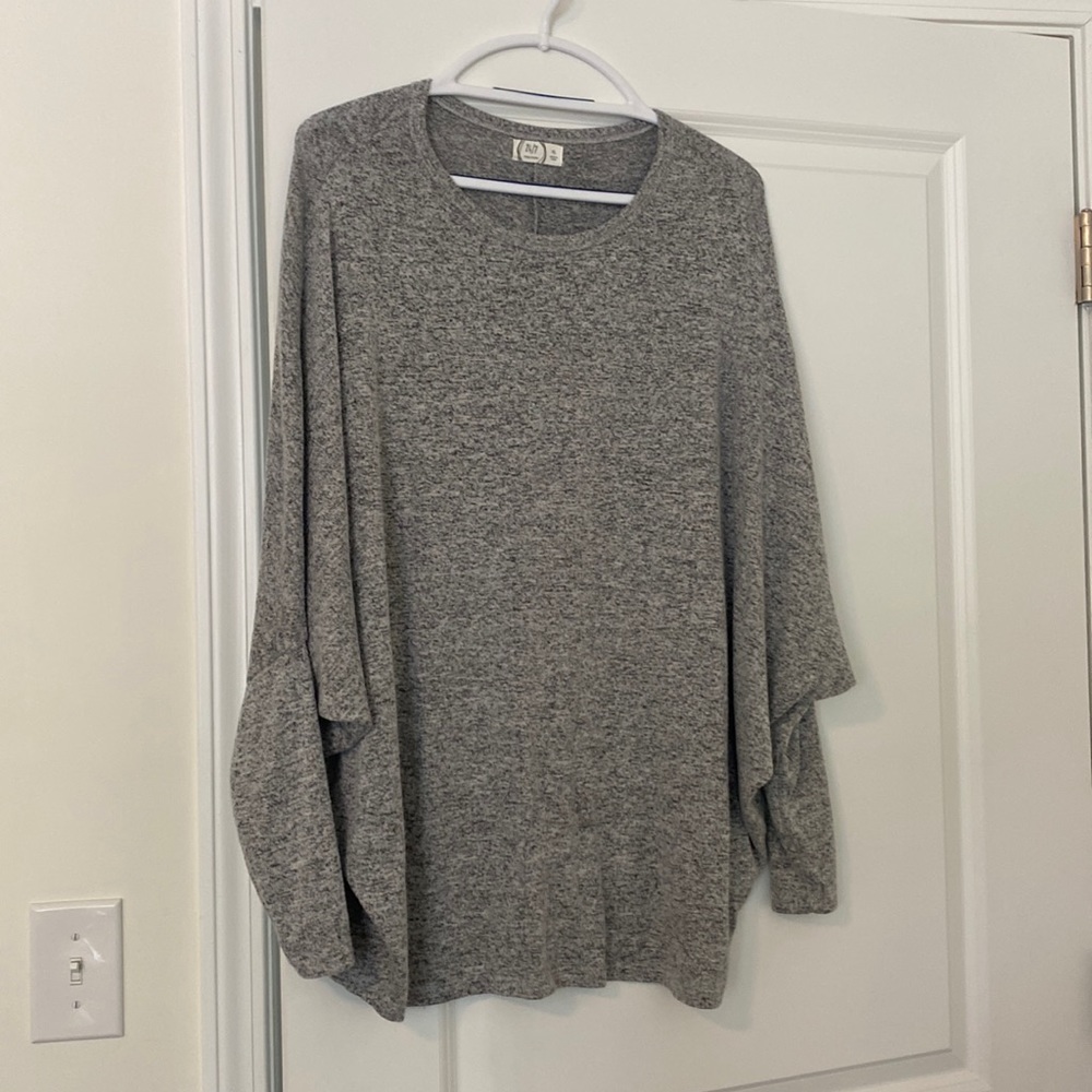 Long sleeve crew neck oversized shirt